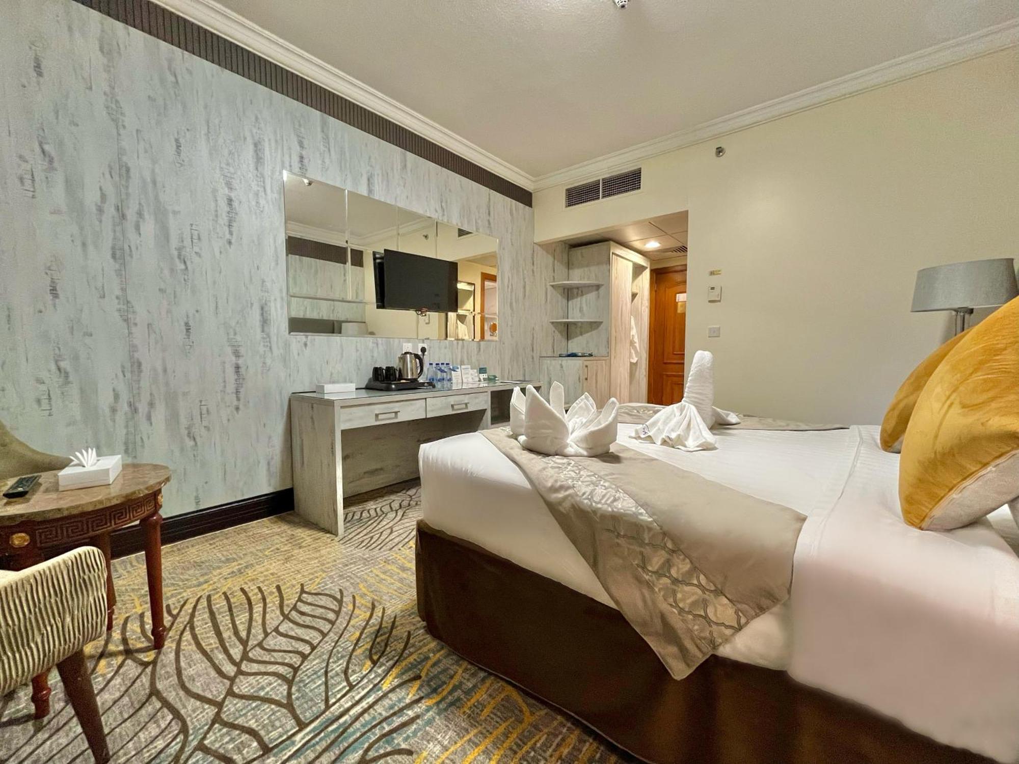 Zowar International Hotel Medina Bagian luar foto